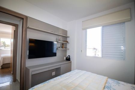 Apartamento à venda com 71m², 3 quartos e 2 vagas Apartamento à venda com 71m², 3 quartos e 2 vagasQuarto 02