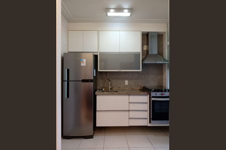 Cozinha de apartamento à venda com 1 quarto, 40m² em Santo Amaro, São Paulo