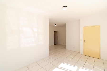 Apartamento para alugar com 96m², 3 quartos e 1 vaga Apartamento para alugar com 96m², 3 quartos e 1 vagaSalas