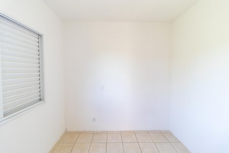 Apartamento para alugar com 96m², 3 quartos e 1 vaga Apartamento para alugar com 96m², 3 quartos e 1 vagaQuarto 02