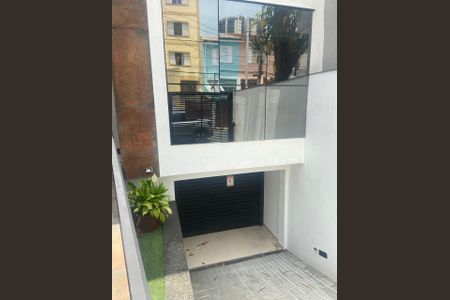 Fachada de casa à venda com 3 quartos, 318m² em Vila Dayse, São Bernardo do Campo
