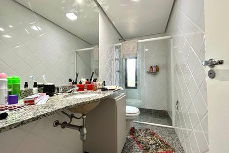 Apartamento à venda com 95m², 3 quartos e 2 vagas Apartamento à venda com 95m², 3 quartos e 2 vagasBanheiro Corredor