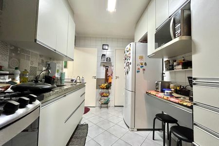 Apartamento à venda com 95m², 3 quartos e 2 vagas Apartamento à venda com 95m², 3 quartos e 2 vagasCozinha