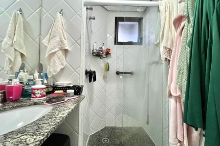 Apartamento à venda com 95m², 3 quartos e 2 vagas Apartamento à venda com 95m², 3 quartos e 2 vagasBanheiro da Suíte