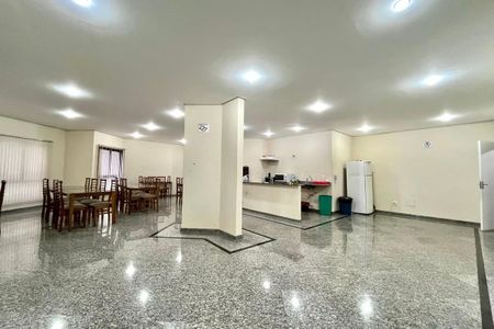 Apartamento à venda com 95m², 3 quartos e 2 vagas Apartamento à venda com 95m², 3 quartos e 2 vagasÁrea comum - Salão de festas