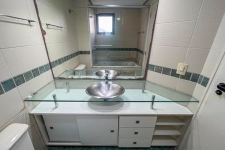Apartamento à venda com 71m², 3 quartos e 1 vaga Apartamento à venda com 71m², 3 quartos e 1 vagaBanheito da Suite