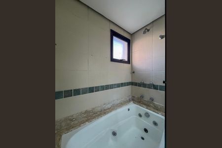 Apartamento à venda com 71m², 3 quartos e 1 vaga Apartamento à venda com 71m², 3 quartos e 1 vagaBanheito da Suite