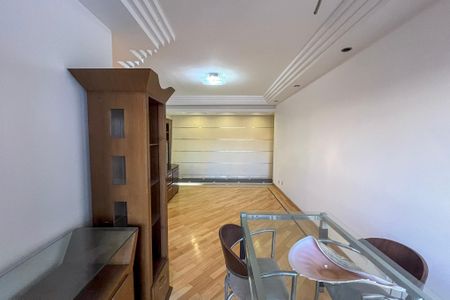 Apartamento à venda com 71m², 3 quartos e 1 vaga Apartamento à venda com 71m², 3 quartos e 1 vagaSala