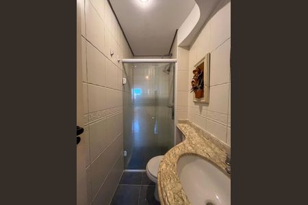Apartamento à venda com 71m², 3 quartos e 1 vaga Apartamento à venda com 71m², 3 quartos e 1 vagaBanheiro