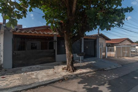 Casa à venda com 160m², 3 quartos e 3 vagasFachada 
