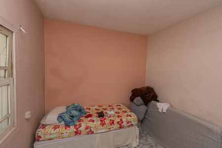 Casa à venda com 160m², 3 quartos e 3 vagasQuarto Casa dos Fundos