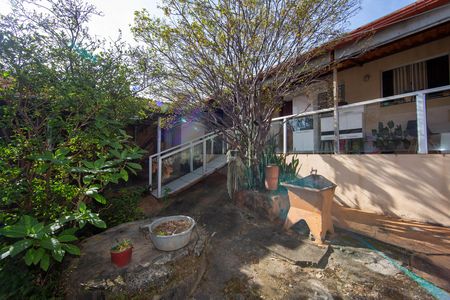 Casa à venda com 392m², 4 quartos e 4 vagasQUINTAL/EDICULA