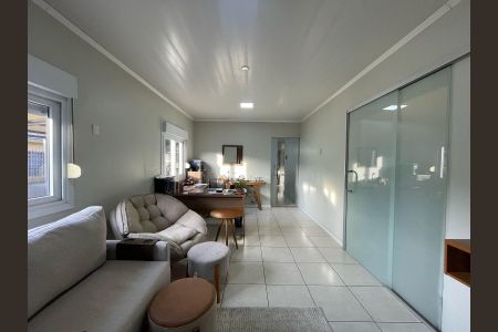 Casa à venda com 370m², 4 quartos e 4 vagas
