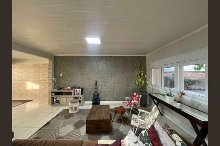 Casa à venda com 370m², 4 quartos e 4 vagas