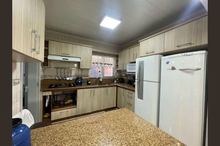 Casa à venda com 370m², 4 quartos e 4 vagas