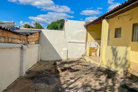 Casa para alugar com 1 quarto, 130m² em Sagrada Família, Belo Horizonte