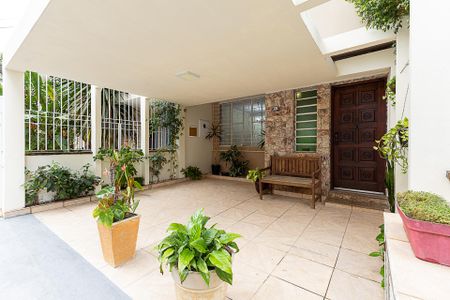 Casa para alugar com 128m², 3 quartos e 2 vagasGaragem