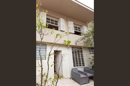 Casa para alugar com 128m², 3 quartos e 2 vagasQuintal