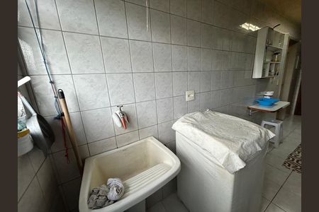 Apartamento para alugar com 57m², 2 quartos e 1 vagaÁrea de Serviço