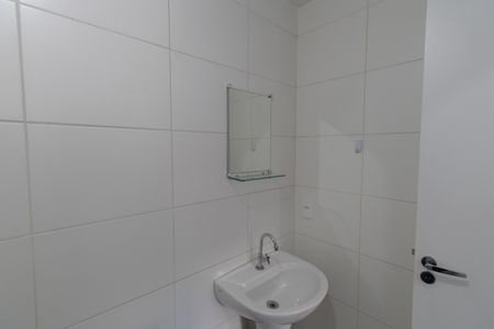 Banheiro de apartamento para alugar com 2 quartos, 40m² em Vila Guilherme, São Paulo