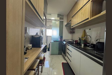Cozinha de apartamento à venda com 2 quartos, 67m² em Industrial Autonomistas, Osasco