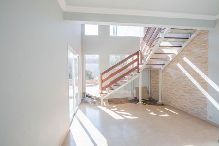 Sala de casa para alugar com 3 quartos, 220m² em Jardim Eulina, Campinas