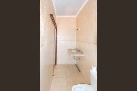 Casa para alugar com 220m², 3 quartos e 4 vagas Casa para alugar com 220m², 3 quartos e 4 vagasBanheiro da Suíte 2
