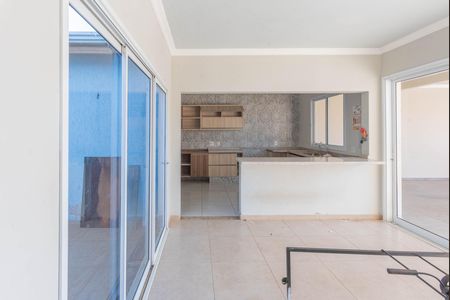 Casa para alugar com 220m², 3 quartos e 4 vagas Casa para alugar com 220m², 3 quartos e 4 vagasCopa