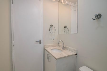 Apartamento para alugar com 70m², 3 quartos e 1 vaga Apartamento para alugar com 70m², 3 quartos e 1 vagaBanheiro Social