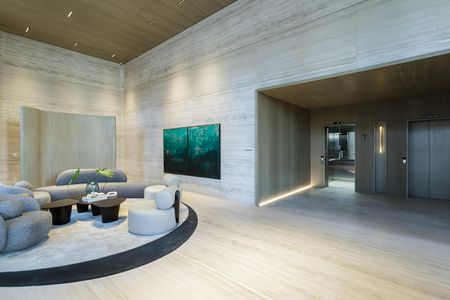 Apartamento à venda com 372m², 4 quartos e 5 vagasHall social