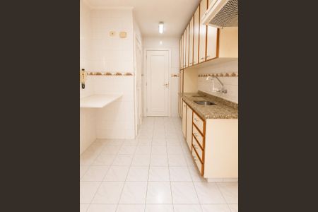 Cozinha de apartamento para alugar com 3 quartos, 102m² em Perdizes, São Paulo