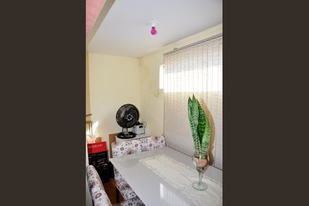 Casa à venda com 340m², 2 quartos e 3 vagas Casa à venda com 340m², 2 quartos e 3 vagasDetalhe - Sala e Sala de Jantar