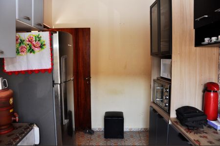 Casa à venda com 340m², 2 quartos e 3 vagas Casa à venda com 340m², 2 quartos e 3 vagasDetalhe - Cozinha