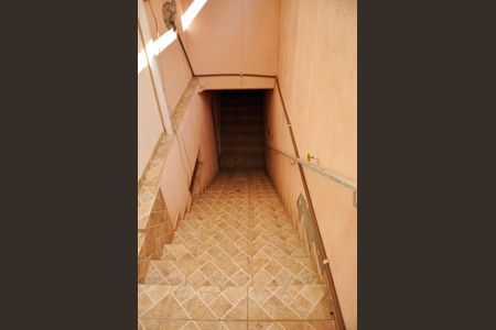 Casa à venda com 340m², 2 quartos e 3 vagas Casa à venda com 340m², 2 quartos e 3 vagasHall da Casa 02