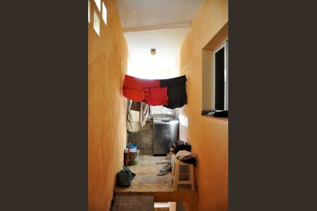 Casa à venda com 340m², 2 quartos e 3 vagas Casa à venda com 340m², 2 quartos e 3 vagasCasa 03 - Área de Serviço