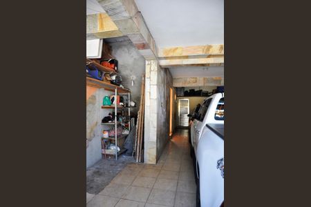 Casa à venda com 340m², 2 quartos e 3 vagas Casa à venda com 340m², 2 quartos e 3 vagasGaragem
