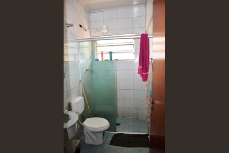 Casa à venda com 340m², 2 quartos e 3 vagas Casa à venda com 340m², 2 quartos e 3 vagasDetalhe - Banheiro Social