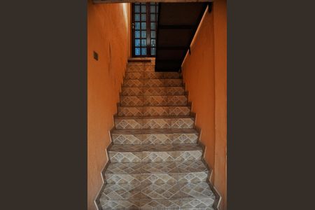 Casa à venda com 340m², 2 quartos e 3 vagas Casa à venda com 340m², 2 quartos e 3 vagasHall da Casa 02