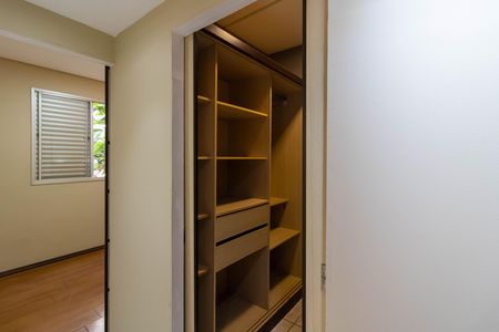 Apartamento para alugar com 56m², 2 quartos e 1 vagaQuarto 1