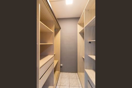 Quarto 1 de apartamento para alugar com 2 quartos, 56m² em Jardim Cocaia, Guarulhos