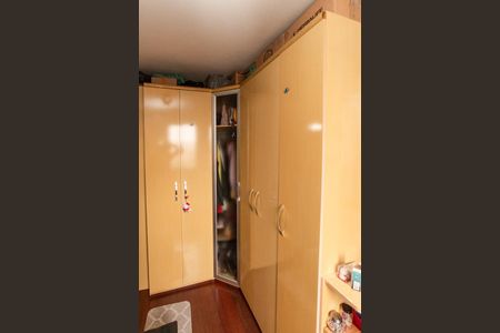 Quarto 2 de apartamento para alugar com 2 quartos, 64m² em Vila Nivi, São Paulo