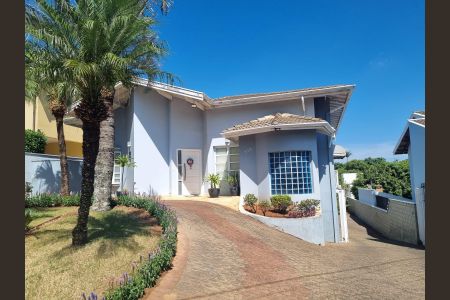 Casa de condomínio à venda com 465m², 3 quartos e 3 vagas Casa de condomínio à venda com 465m², 3 quartos e 3 vagasGaragem