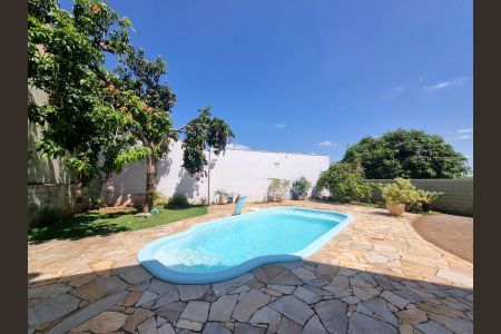 Casa de condomínio à venda com 465m², 3 quartos e 3 vagas Casa de condomínio à venda com 465m², 3 quartos e 3 vagasLazer