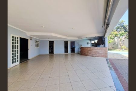 Casa de condomínio à venda com 465m², 3 quartos e 3 vagas Casa de condomínio à venda com 465m², 3 quartos e 3 vagasHall de Entrada