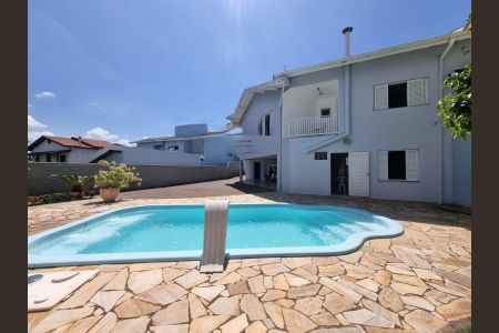 Casa de condomínio à venda com 465m², 3 quartos e 3 vagas Casa de condomínio à venda com 465m², 3 quartos e 3 vagasLazer