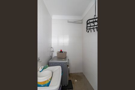 Area de Serviço  de casa à venda com 4 quartos, 450m² em Vila Rosalia, Guarulhos