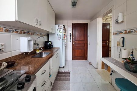 Apartamento à venda com 84m², 2 quartos e 1 vagaCozinha
