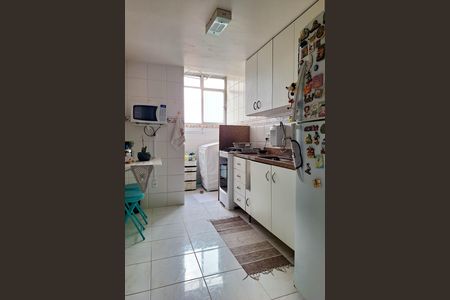 Apartamento à venda com 84m², 2 quartos e 1 vagaCozinha