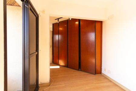 Apartamento à venda com 68m², 1 quarto e 1 vagaQuarto
