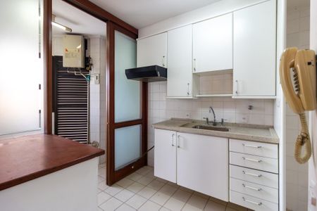 Apartamento à venda com 68m², 1 quarto e 1 vagaCozinha e Área de Serviço